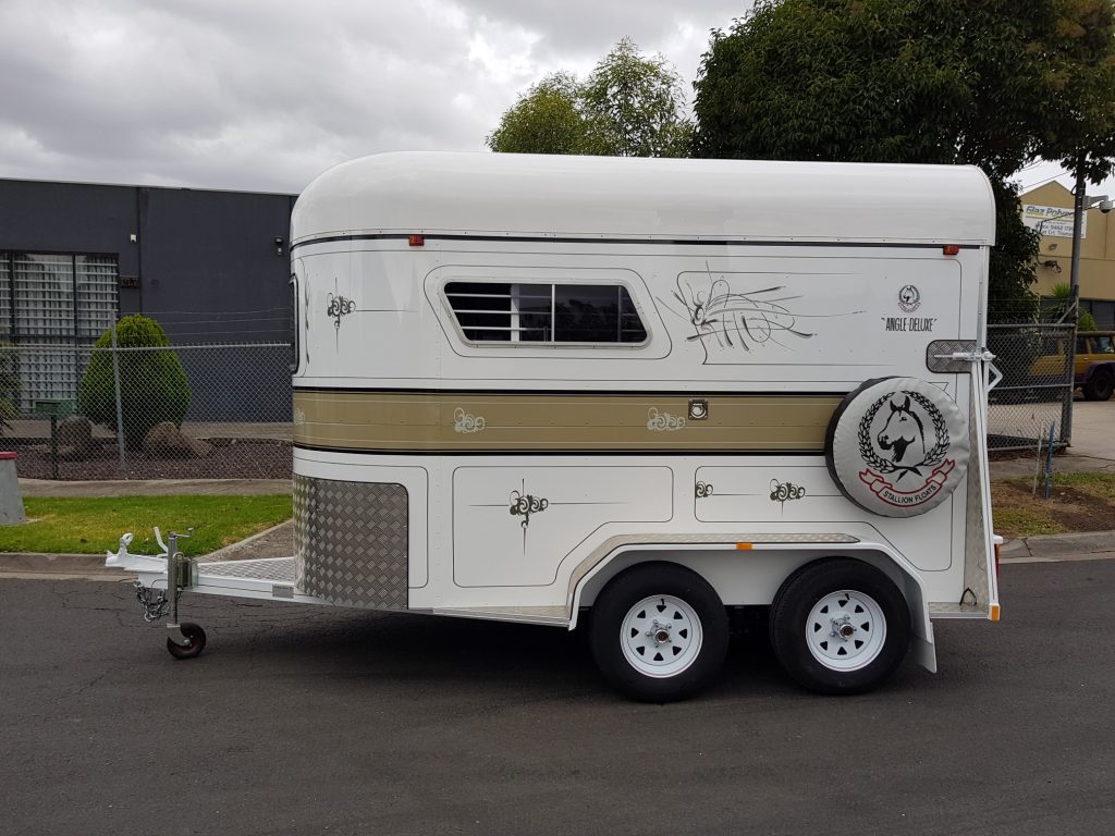 Angle Stallion Floats